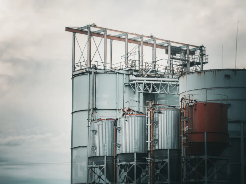 The Silent Drain: How Material Incompatibility in Storage and Transfer Systems Quietly Erodes Industrial Profitability